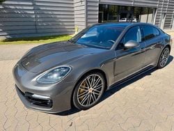 Grau Gebraucht 2017 Porsche Panamera Turbo Limousine | 52.900 € (Teuer)