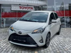 Schneeweiß Gebraucht 2019 Toyota Yaris Club Kleinwagen | 9.990 € (Guter Preis)