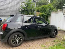 Schwarz Gebraucht 2023 Mini Cooper Kleinwagen | 23.450 € (Fairer Preis)