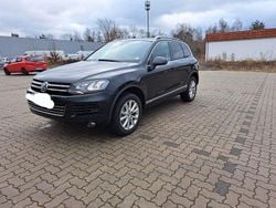 Schwarz Gebraucht 2014 VW Touareg Exclusive SUV | 15.300 € (Guter Preis)