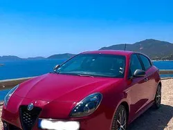 Rot Gebraucht 2016 Alfa Romeo Giulietta Kleinwagen | 8.000 € (Fairer Preis)
