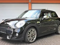 Schwarz Gebraucht 2016 Mini Cooper S Kleinwagen | 16.850 € (Fairer Preis)