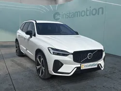 Weiß Gebraucht 2022 Volvo XC60 R-Design SUV | 38.800 € (Teuer)