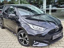 Mysticschwarz mica Neu 2025 Toyota Yaris Hybrid Comfort Kleinwagen | 24.590 € (Fairer Preis)