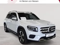 Mercedes GLB220