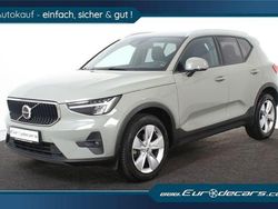 Grau Gebraucht 2023 Volvo XC40 Core SUV | 32.500 € (Fairer Preis)