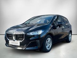 Schwarz Gebraucht 2022 BMW 218 Active Tourer Sport Line Van / Kleinbus | 20.500 € (Superpreis)