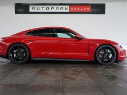 Rot Gebraucht 2022 Porsche Taycan Limousine | 61.880 € (Fairer Preis)