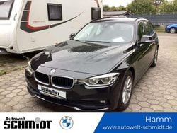 Schwarz uni Gebraucht 2018 BMW 320 Kombi | 15.490 € (Fairer Preis)
