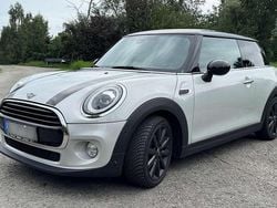 Silber Gebraucht 2019 Mini Cooper Kleinwagen | 17.100 € (Fairer Preis)