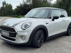 Silber Gebraucht 2019 Mini Cooper Kleinwagen | 17.100 € (Fairer Preis)