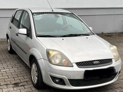 Silber Gebraucht 2006 Ford Fiesta Limousine | 1.299 € (Guter Preis)