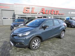Blau Gebraucht 2017 Renault Captur Life SUV | 9.900 € (Etwas zu teuer)