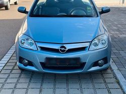 Blau Gebraucht 2007 Opel Tigra Cabrio | 1.666 € (Fairer Preis)