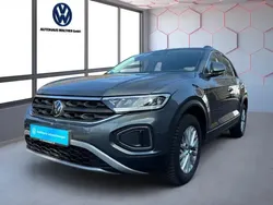 Indiumgrau metallic Gebraucht 2024 VW T-Roc Life SUV | 24.850 € (Fairer Preis)
