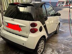 Weiß Gebraucht 2011 Smart ForTwo Coupé Coupé | 4.600 €