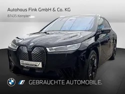 Saphirschwarz metallic Gebraucht 2023 BMW iX Sport Line SUV | 51.900 € (Fairer Preis)