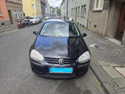 Schwarz Gebraucht 2004 VW Golf V Limousine | 500 € (Guter Preis)