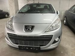 Silber Gebraucht 2010 Peugeot 207 CC Premium Cabrio | 1.999 € (Guter Preis)