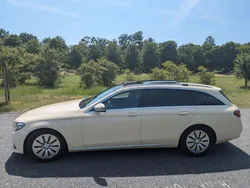Beige Gebraucht 2017 Mercedes E220 Kombi | 9.800 €
