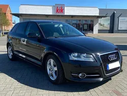 Schwarz Gebraucht 2011 Audi A3 Sportback Ambiente Kleinwagen | 7.800 € (Teuer)