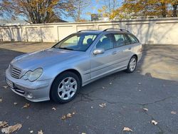 Silber Gebraucht 2005 Mercedes C220 Kombi | 2.800 € (Fairer Preis)