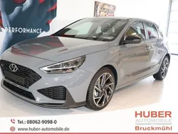 Shadow gray Neu 2024 Hyundai i30 N Line Limousine | 27.780 € (Etwas zu teuer)