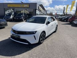 Weiß Gebraucht 2023 Opel Astra Elegance Limousine | 25.500 € (Etwas zu teuer)