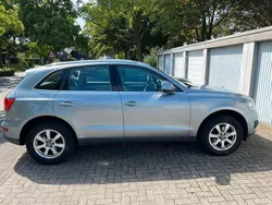 Grau Gebraucht 2011 Audi Q5 SUV | 9.900 € (Guter Preis)