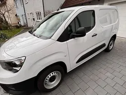 Weiß Gebraucht 2024 Opel Combo Van / Kleinbus | 17.500 € (Guter Preis)