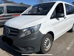 Weiß Gebraucht 2015 Mercedes Vito Van / Kleinbus | 18.990 € (Teuer)