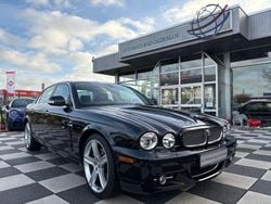 Schwarz Gebraucht 2008 Jaguar XJ Executive Limousine | 29.888 €
