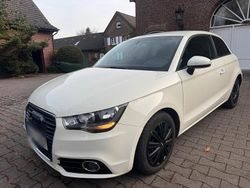 Weiß Gebraucht 2011 Audi A1 Kleinwagen | 5.999 € (Fairer Preis)