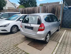 Silber Gebraucht 2005 Honda Jazz Kleinwagen | 3.700 €