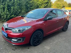 Rot Gebraucht 2015 Renault Mégane III LIMITED Limousine | 4.999 € (Guter Preis)