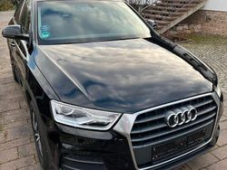 Schwarz Gebraucht 2016 Audi Q3 SUV | 17.450 € (Fairer Preis)
