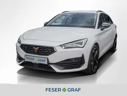 Weiss Gebraucht 2023 Cupra Leon Kombi | 28.390 € (Fairer Preis)