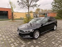 Schwarz Gebraucht 2019 VW Passat Comfortline Kombi | 19.400 € (Fairer Preis)