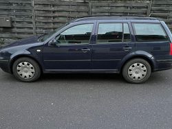 Blau Gebraucht 1999 VW Golf IV Basis Kombi | 1.290 €