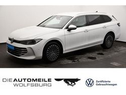 Oryxweiß perlmutteffekt (metallic) Gebraucht 2025 VW Passat Elegance Kombi | 35.990 € (Superpreis)