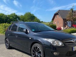 Schwarz Gebraucht 2010 Hyundai i30 Classic Kombi | 2.600 € (Fairer Preis)