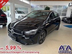 Nachtschwarz Gebraucht 2024 Mercedes B200 Advanced Van / Kleinbus | 29.990 € (Guter Preis)