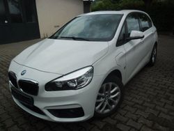Weiß Gebraucht 2017 BMW 225 Active Tourer Van / Kleinbus | 14.790 € (Guter Preis)