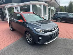 Grau Gebraucht 2019 Kia Stonic DREAM-TEAM Edition SUV | 14.990 € (Etwas zu teuer)