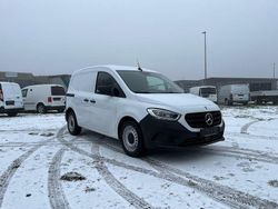 Weiß Gebraucht 2022 Mercedes Citan 110 Van / Kleinbus | 15.950 € (Guter Preis)