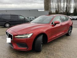 Rot Gebraucht 2019 Volvo V60 Momentum Kombi | 18.100 € (Fairer Preis)