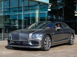 Silber Gebraucht 2020 Bentley Flying Spur Limousine | 165.000 € (Superpreis)