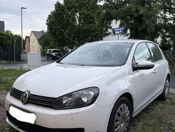 Weiß Gebraucht 2010 VW Golf VI Comfortline Kleinwagen | 4.900 € (Fairer Preis)