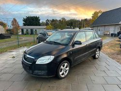 Schwarz Gebraucht 2009 Skoda Fabia Kombi | 2.498 € (Guter Preis)