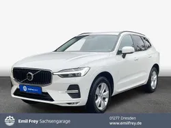 Weiß Gebraucht 2022 Volvo XC60 Momentum SUV | 30.950 € (Fairer Preis)